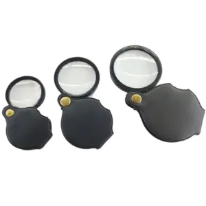 Portable 70mm Magnifier with 6x Zoom