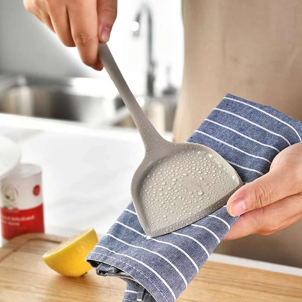 Khaki Silicone Kitchen Utensil Set 2 Khaki Silicone Kitchen Utensil Set - Image 2