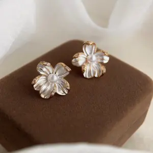 Sbfcc36bf7e084a49bd53769e723e9410m