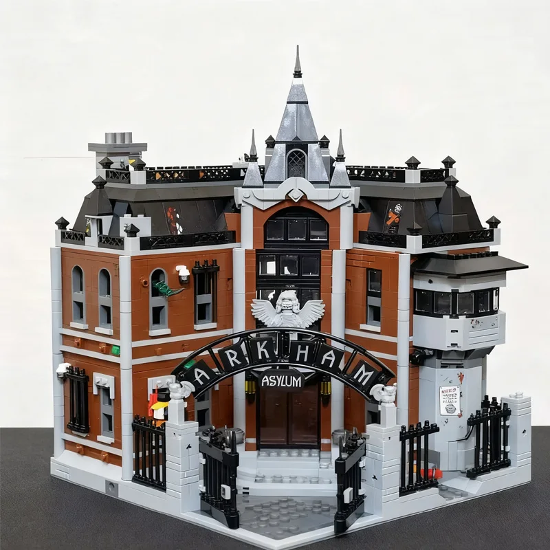 Arkham Asylum Gothic Construction Set 76300 7 Arkham Asylum Gothic Construction Set 76300 - Image 7