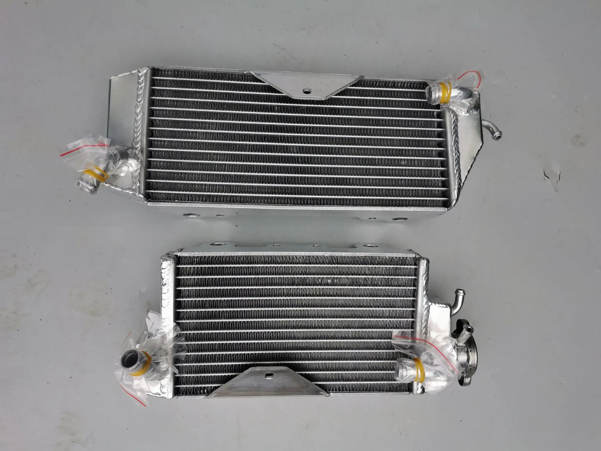 Heavy-Duty Aluminum Radiator for Kawasaki KX450F 4 Heavy-Duty Aluminum Radiator for Kawasaki KX450F - Image 4