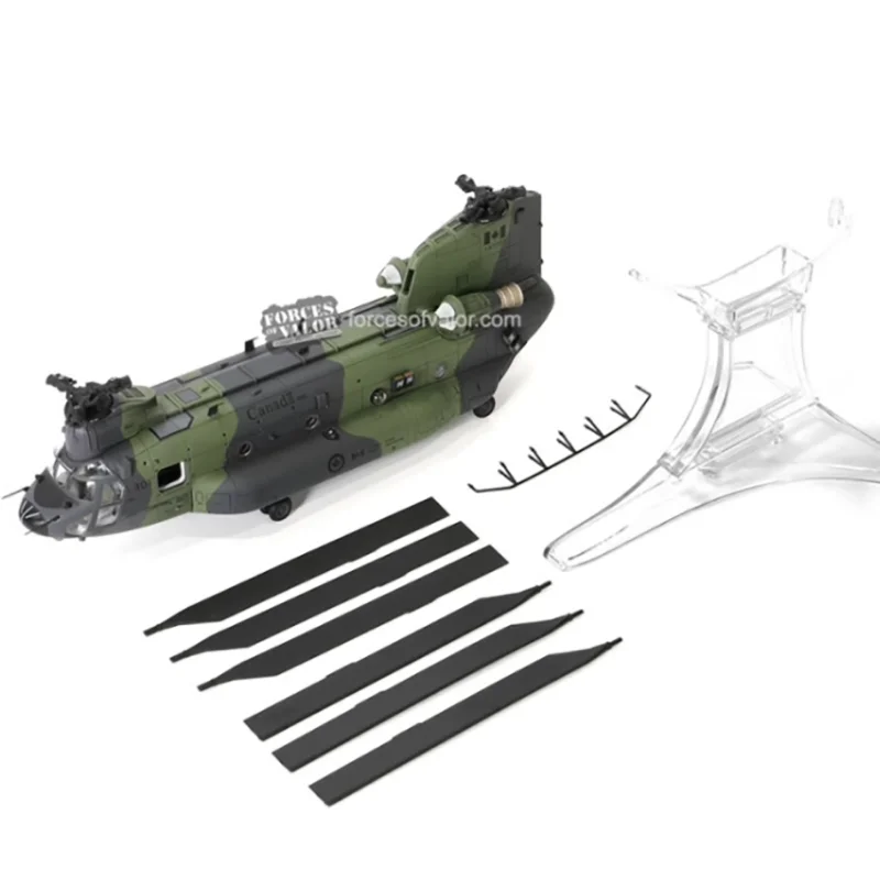 Canadian Twin-Rotor Military Helicopter Model 1/72 6 Canadian Twin-Rotor Military Helicopter Model 1/72 - Image 6