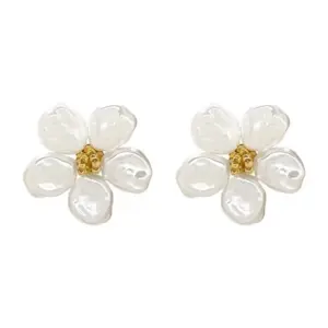 Vintage White Pearl Flower Earrings 12 Sca7439a76ede482b860628c783fbee2eu
