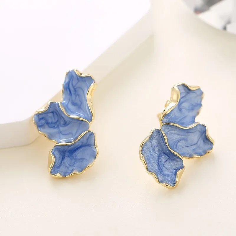 French Petal Stud Earrings in 8 Colors 7 French Petal Stud Earrings in 8 Colors - Image 7