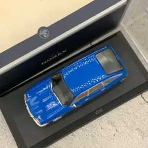 Sd330e808987844e694849880dbcda4c8m