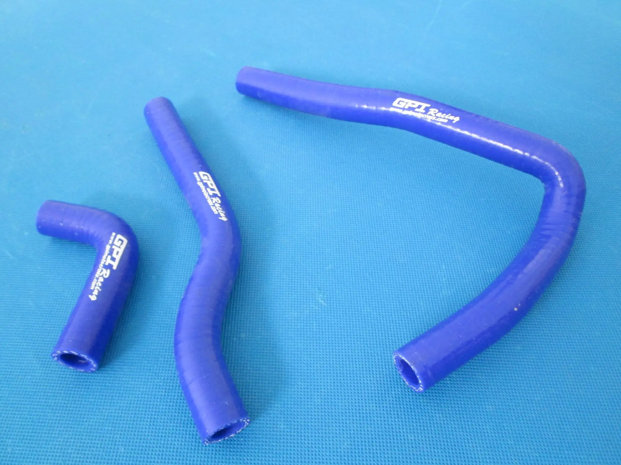 Red Silicone Radiator Hose Kit for Kawasaki KX65 3 Red Silicone Radiator Hose Kit for Kawasaki KX65 - Image 3