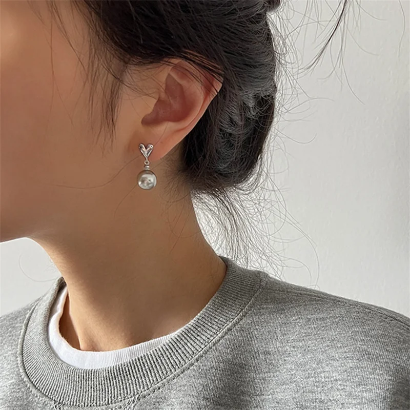 Vintage Pearl Drop Earrings for Women 4 Vintage Pearl Drop Earrings for Women - Image 4