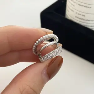 Se74082e5393345f1a2ef20eab0a6dba72