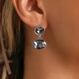 Se921bc8c16174a018df6f2618c443b51W