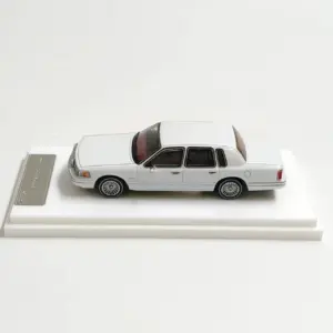 Vintage White Sedan Diecast Model 1:64 Scale 8 Sef1b2bf08ac443978685bdb701616d2e8