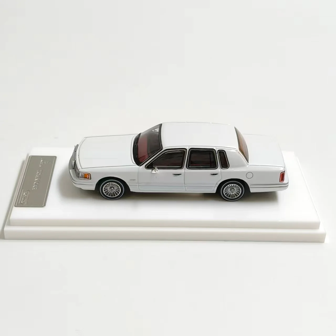 Vintage White Sedan Diecast Model 1:64 Scale 3 Vintage White Sedan Diecast Model 1:64 Scale - Image 3