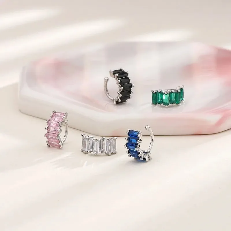 Geometric Silver-Tone Ear Cuff with Zircon 4 Geometric Silver-Tone Ear Cuff with Zircon - Image 4