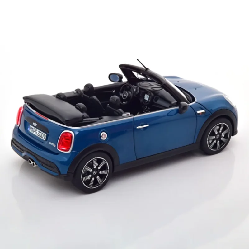 Mini Cooper S Convertible 1:18 Diecast Model 3 Mini Cooper S Convertible 1:18 Diecast Model - Image 3