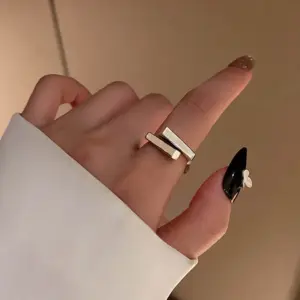 Sf7a5c552ddf54110889a05ebb2332db1e