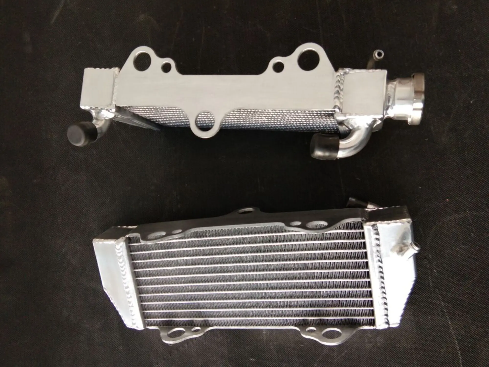 Aluminum Radiator Pair for Husqvarna WR Models 6 Aluminum Radiator Pair for Husqvarna WR Models - Image 6