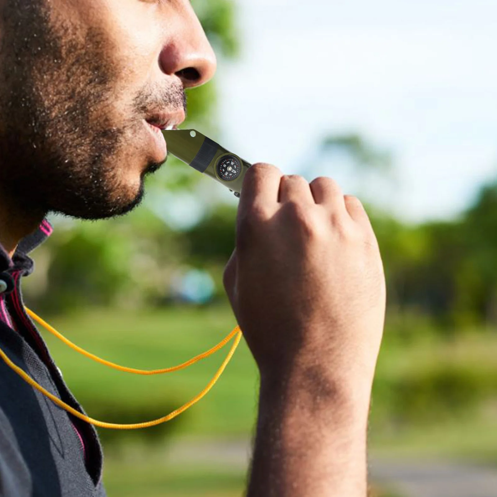 7-in-1 Outdoor Survival Whistle with Compass 5 7-in-1 Outdoor Survival Whistle with Compass - Image 5