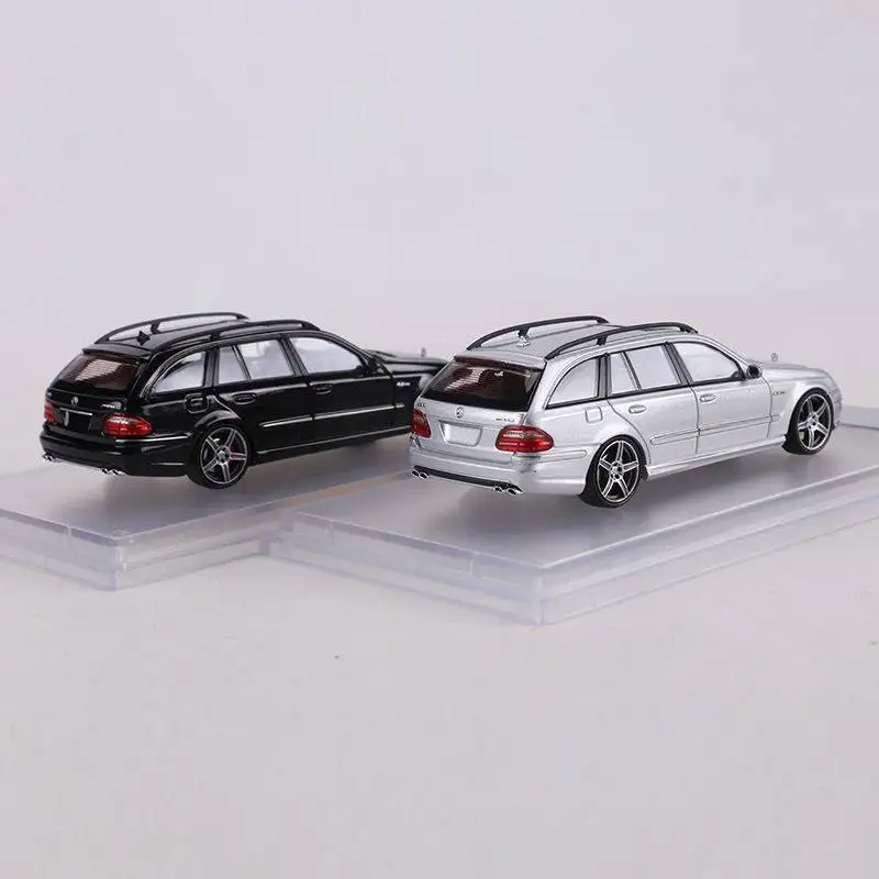 Mercedes-Benz E63 AMG Estate S211 Miniature Diecast Model 5 Mercedes-Benz E63 AMG Estate S211 Miniature Diecast Model - Image 5