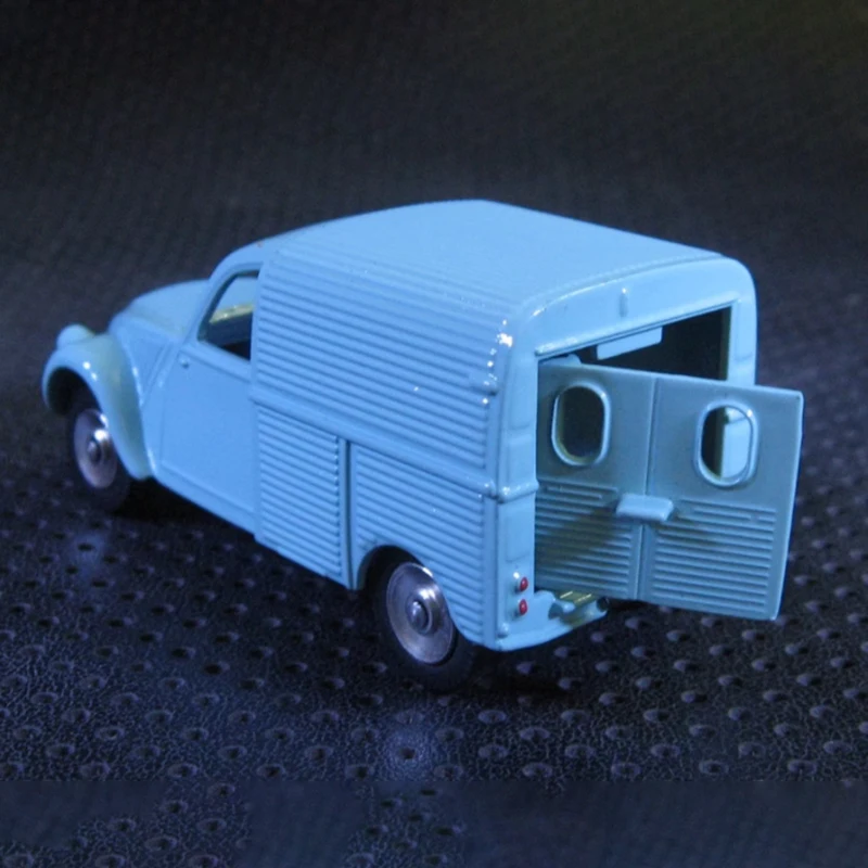 Citroen 2CV Alloy Diecast Model in Red, Blue, Beige 5 Citroen 2CV Alloy Diecast Model in Red, Blue, Beige - Image 5