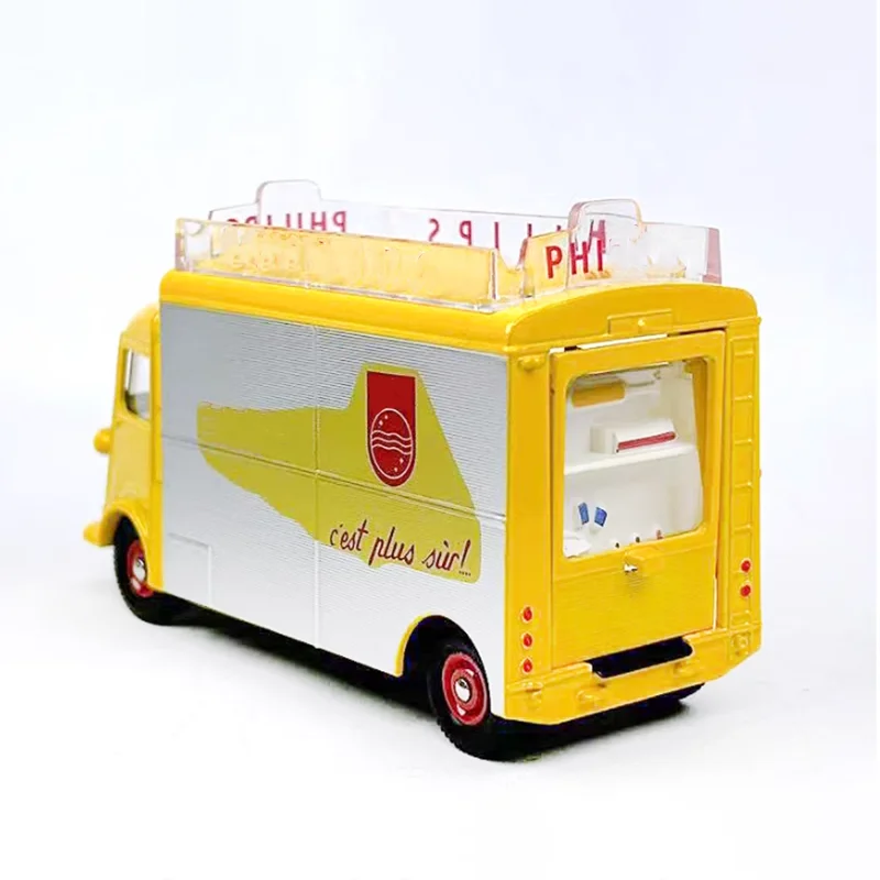 Vintage Citroen 1200K Food Truck Model 4 Vintage Citroen 1200K Food Truck Model - Image 4