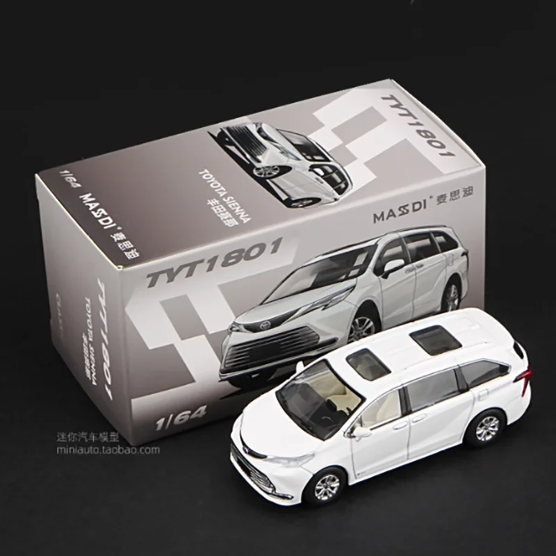 2023 Toyota Sienna 1/64 Diecast Model in White 8 2023 Toyota Sienna 1/64 Diecast Model in White - Image 8