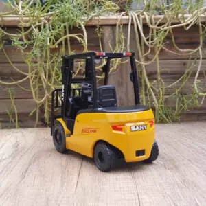 Sfe2a13910b8c4852bcf5c7516248a54ay