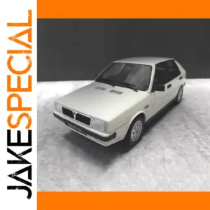 Lancia Delta 1600 HF Turbo 1:18 Scale Model