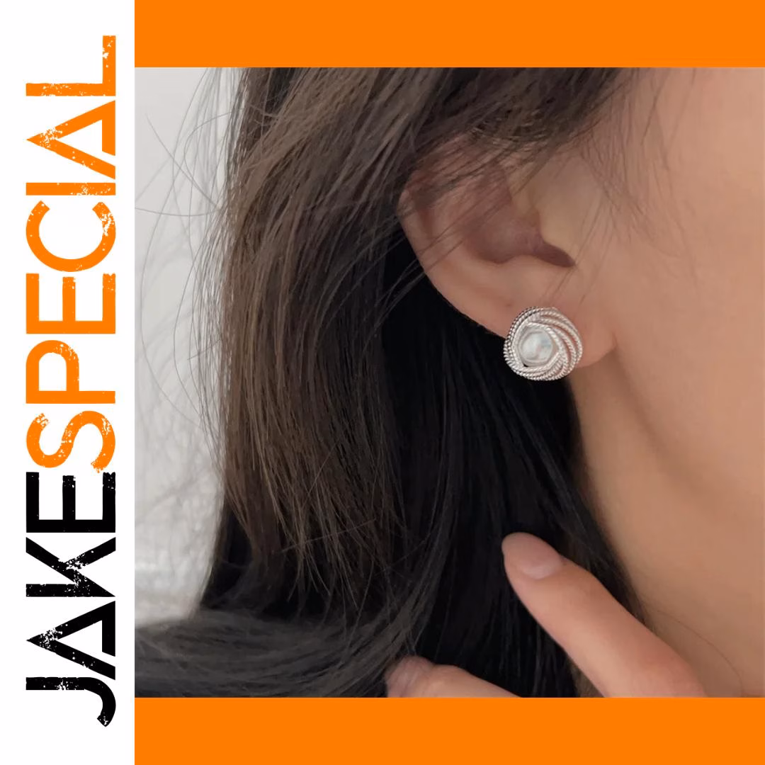 Vintage Pearl Stud Earrings with Copper Setting 1 Vintage Pearl Stud Earrings with Copper Setting