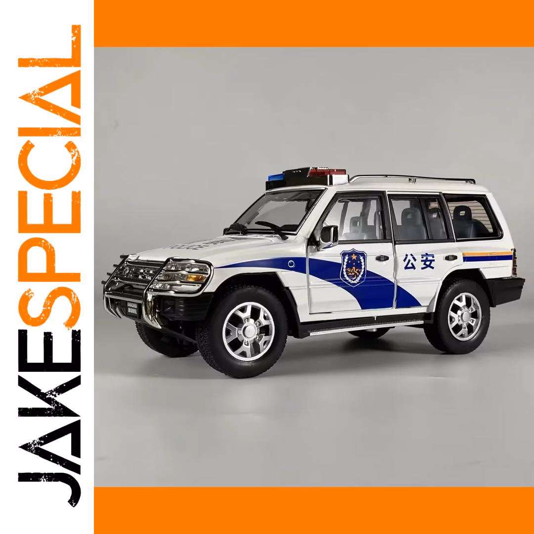 Mitsubishi Pajero Montero Sport Diecast Model 1:18 - Image 7
