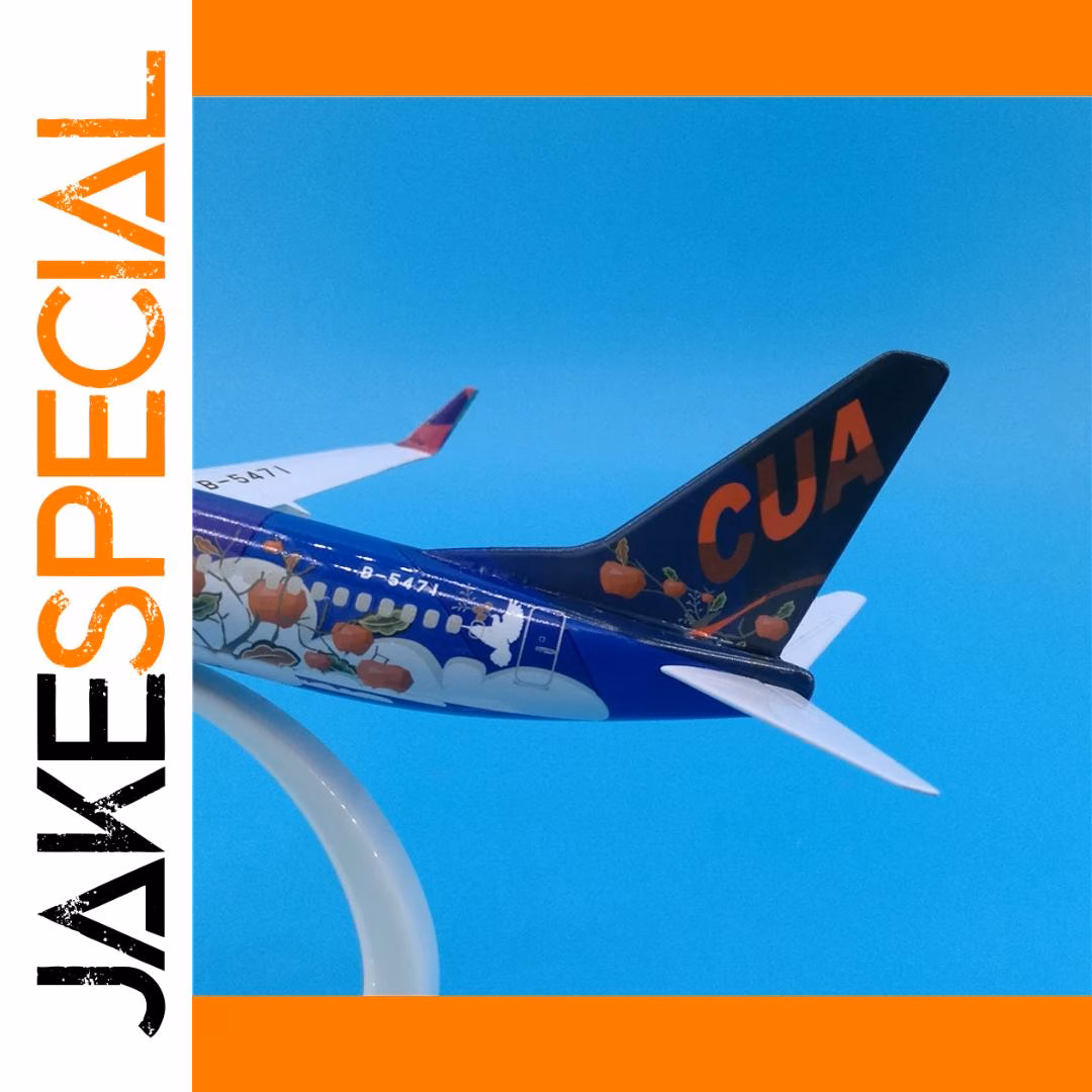 Boeing 737 CUA 1:400 Scale Model Aircraft - Image 4