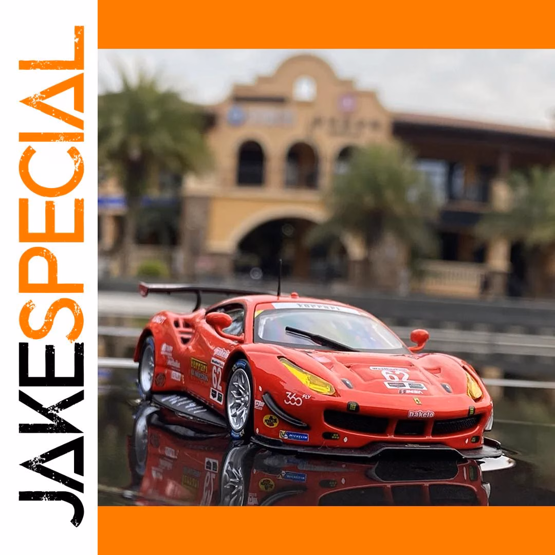 1:43 Scale Ferrari Diecast Race Model Red - Image 3