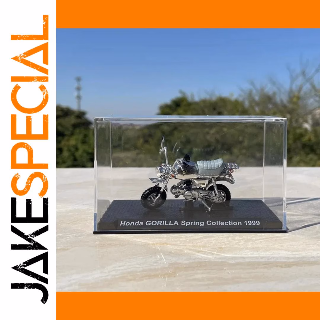 1:24 Scale Honda Gold Wing Motorcycle Model - Image 7