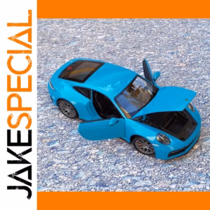 Welly 1:24 Scale Porsche 911 Carrera 4S Model