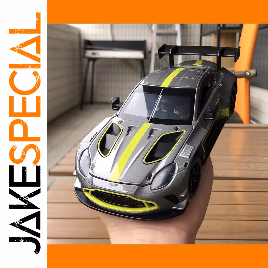 1:22 Scale Aston Martin Vantage GT3 Diecast Model
