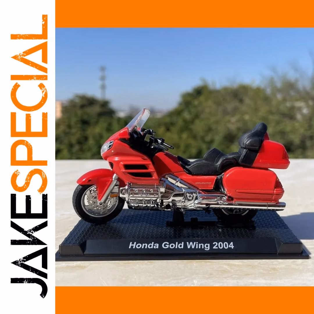 1:24 Scale Honda Gold Wing Motorcycle Model - Image 4