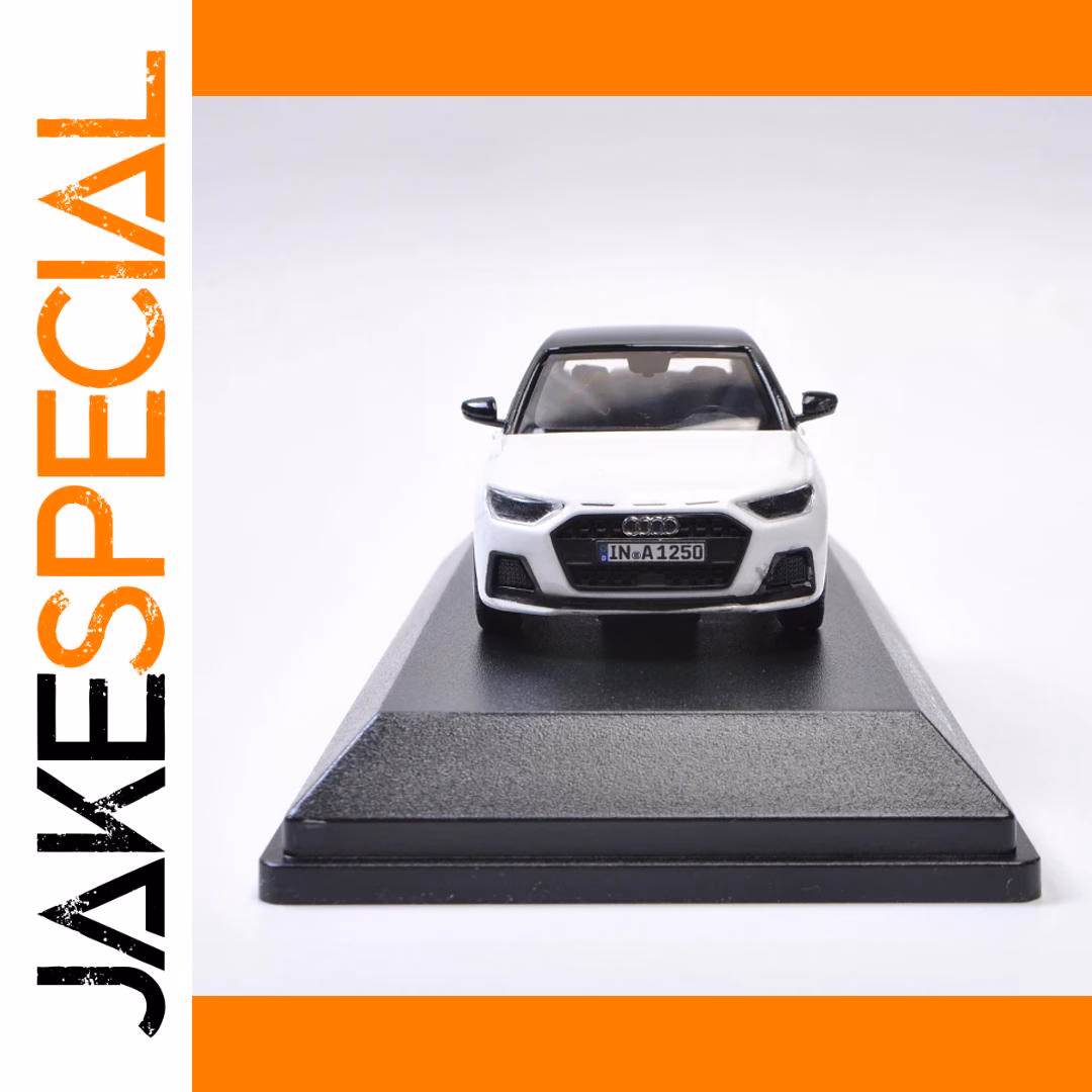 A1 Station Wagon Q5 1:43 Scale Model Car - Image 3