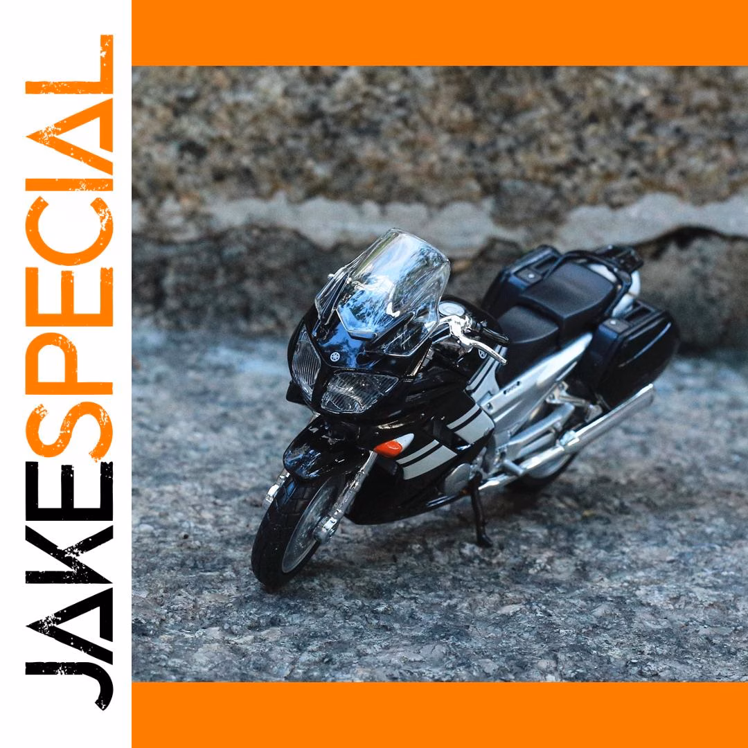Yamaha FJR 1300 Motorcycle 1:18 Scale Model - Image 3