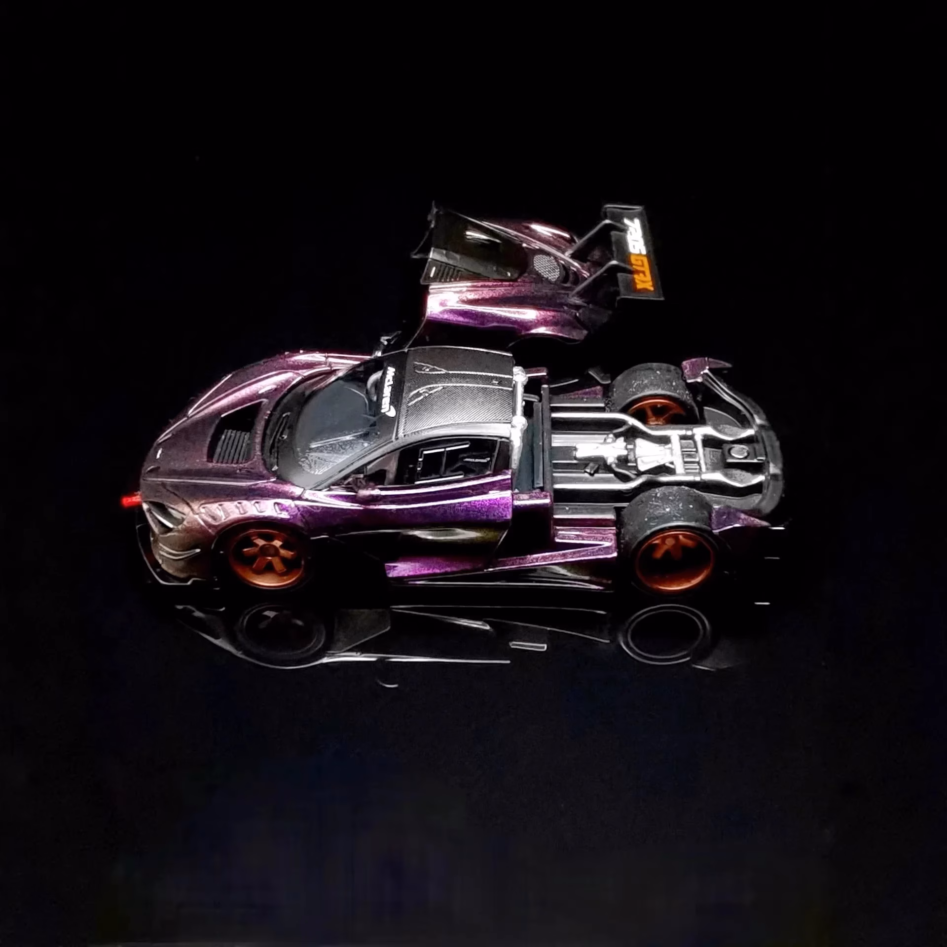 720S GT3X 1:64 Scale Model Car - Image 4