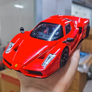 1:24 Scale Enzo Sports Car Model Red Replica