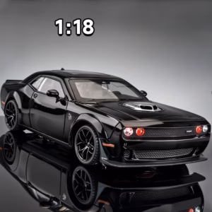 1:18 Scale Diecast Dodge Challenger Hellcat Model