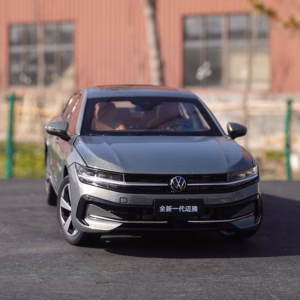 1:18 Scale Volkswagen Magotan B9 Gray Model