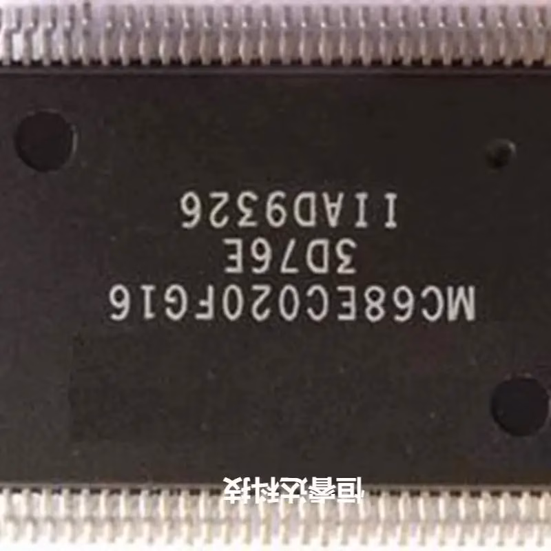 MC68EC020FG16 Microcontroller 5 Pieces QFP-100