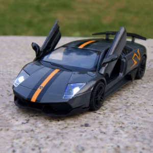 Lamborghini LP670-4 SV 1:24 Diecast Model