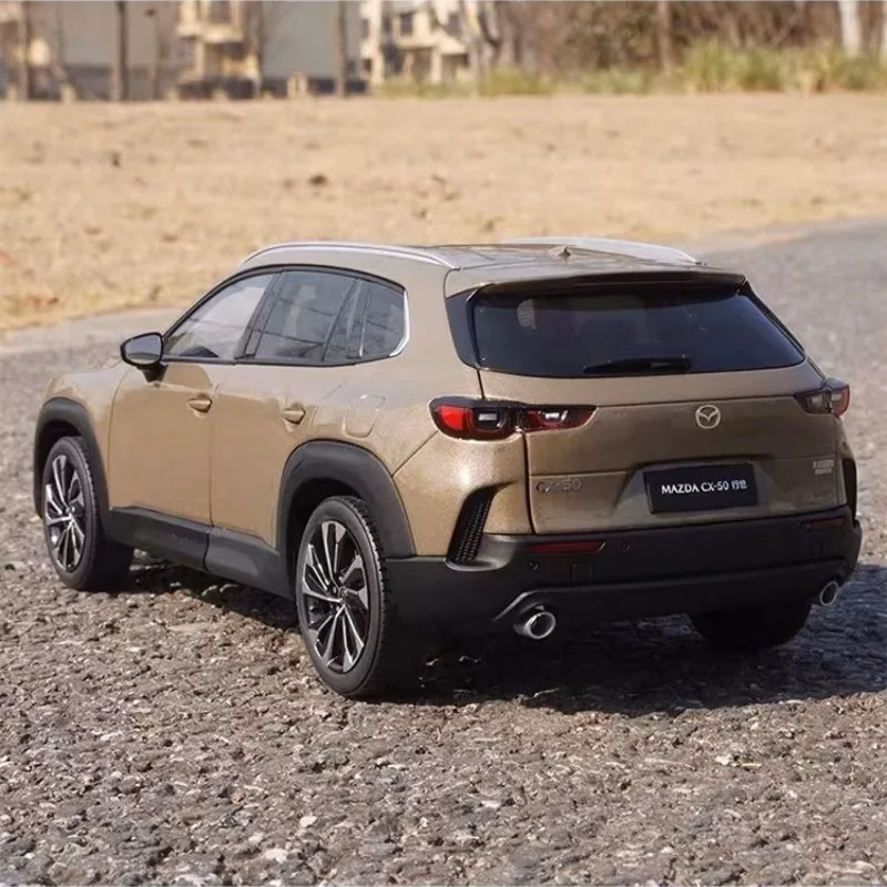 1:18 Scale Mazda CX-50 Diecast Model SUV - Image 6