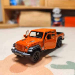 WELLY 1:36 Jeep Gladiator Diecast Model Car