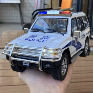Mitsubishi Pajero Montero Sport Diecast Model 1:18