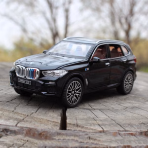 BMW X5 1:32 Scale Diecast Model Car