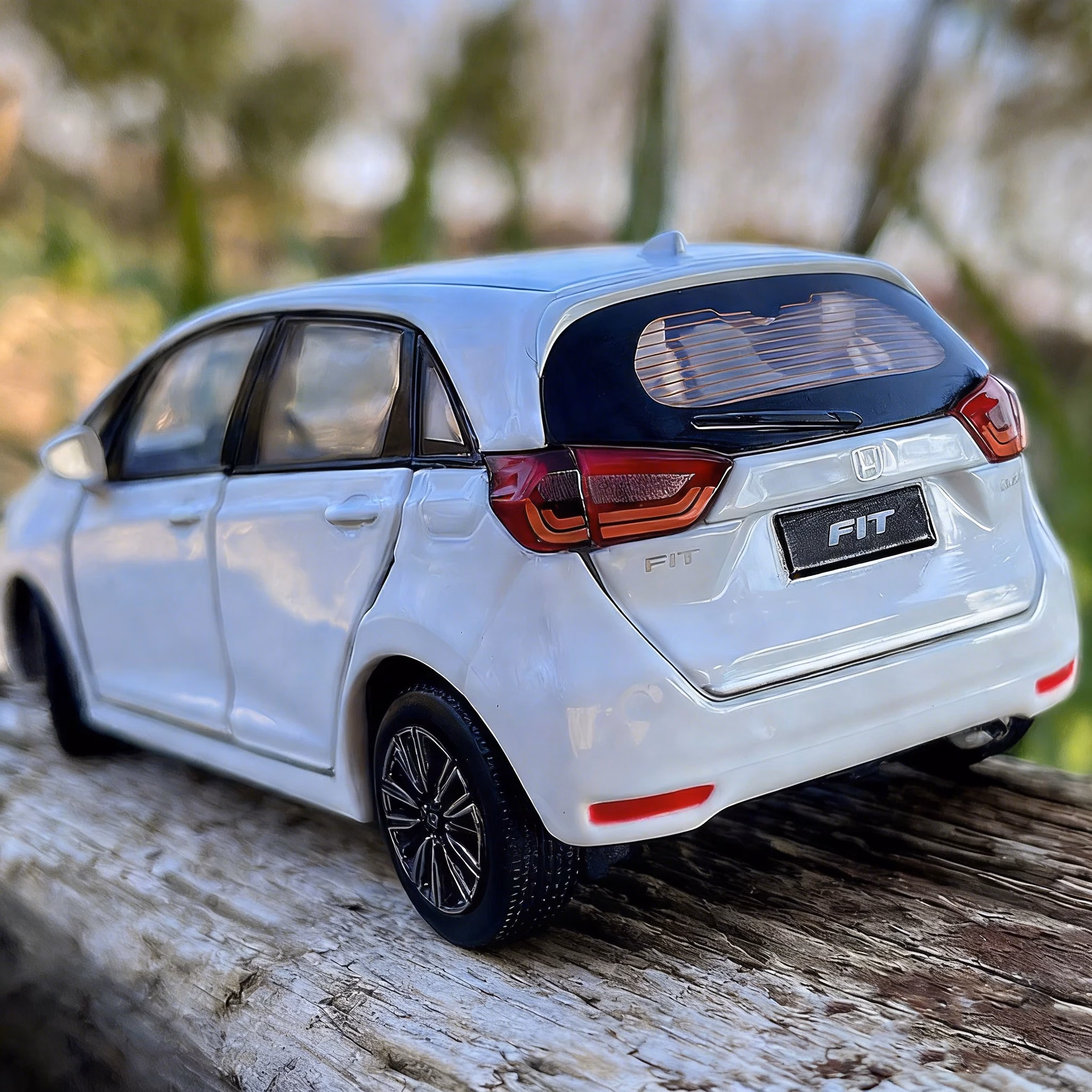 1:32 Honda Fit Sports Car Diecast Model