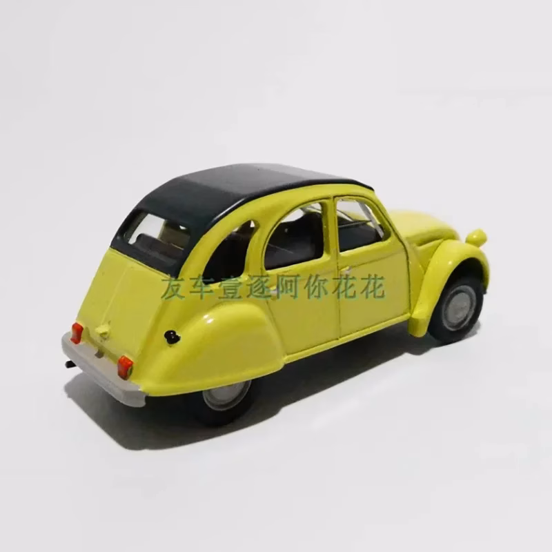 CITROEN 2CV 1:64 Scale Diecast Model Car - Image 4