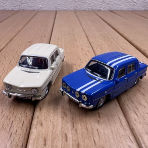 1:87 Scale Diecast Renault 8 Classic Model