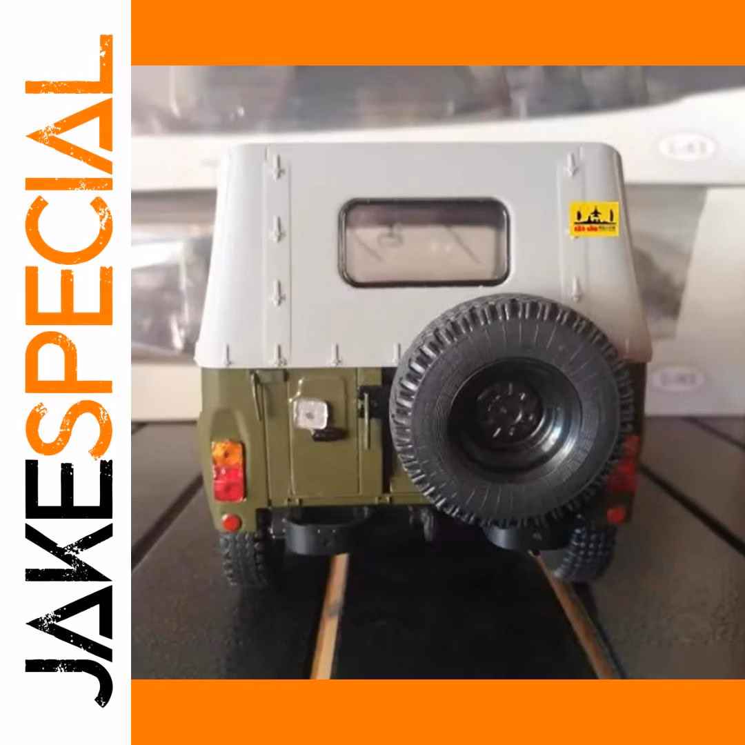 Diecast 1:18 VAZ UAZ469 Off-Road Model - Image 4